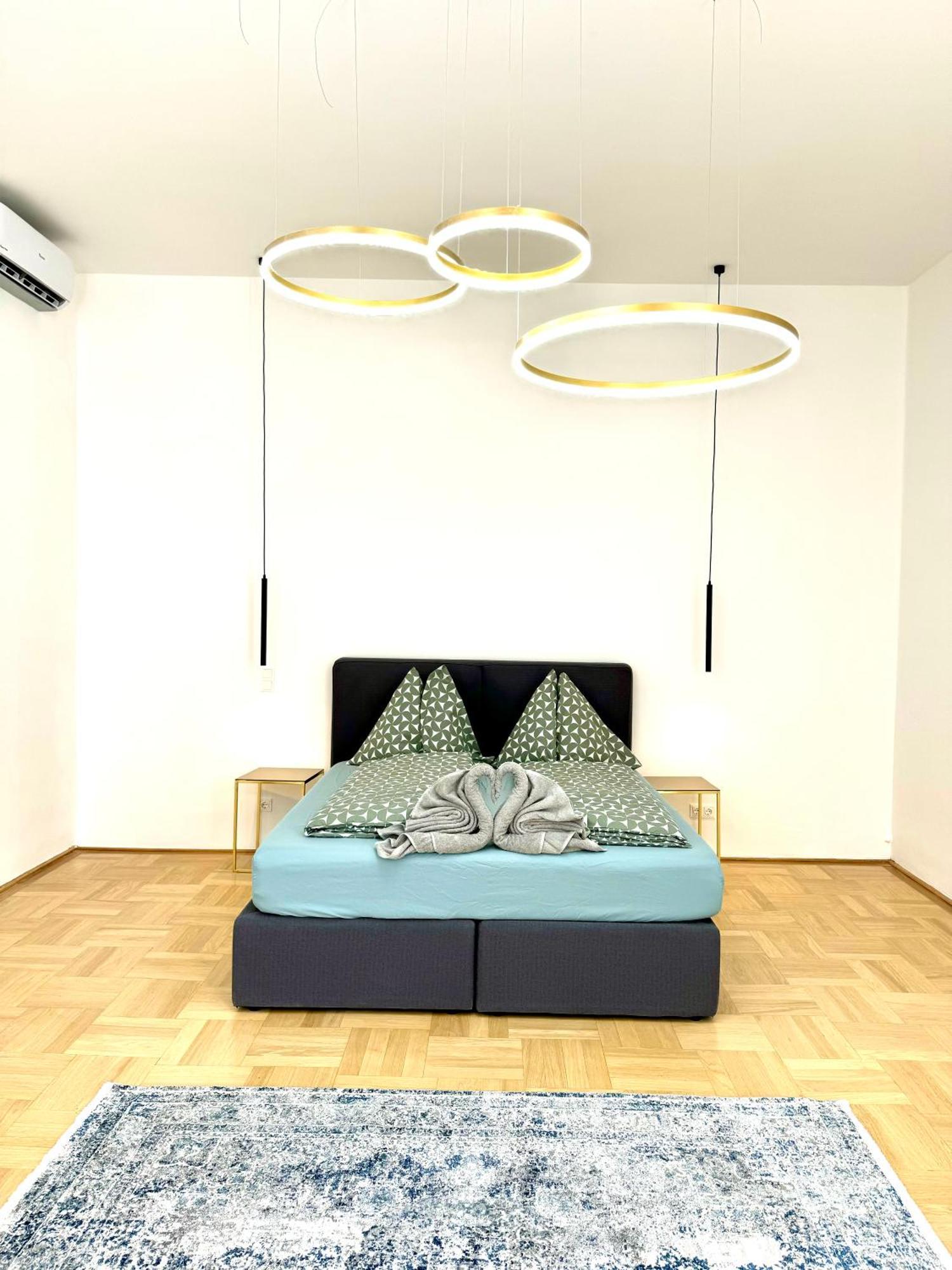 Opera Vienna Apartment 145 M2 Exterior foto